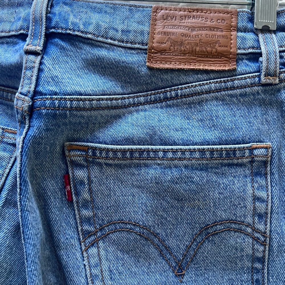 Levi’s Ribcage crop flare button fly Blue Denim Jeans - Picture 7 of 16